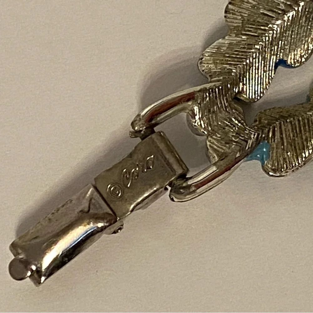 CORO SIGNED BRACELET LINKS BLUE ENAMEL LEAVES VINTAGE SILVER TONE 7”